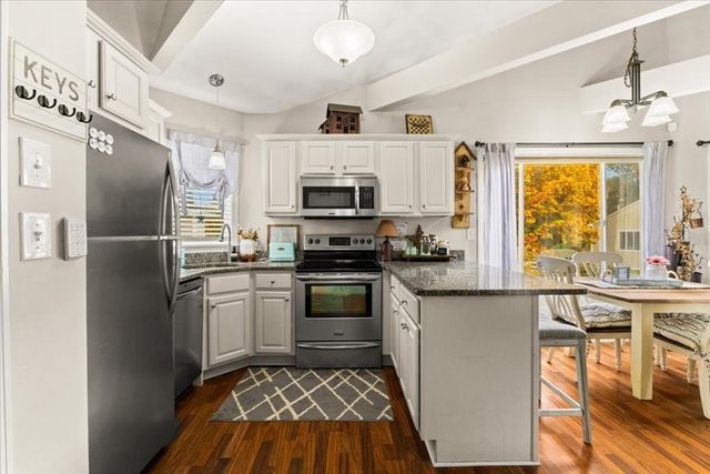 750 Whittenton St 523, Taunton, MA 02780