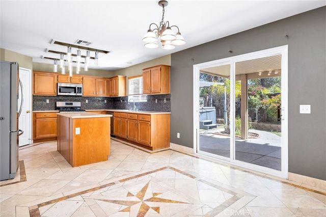 38332 Chestnut Circle, Murrieta, CA 92563