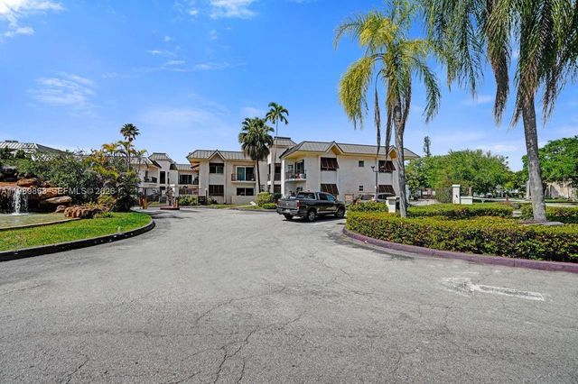 9454 SW 77th Ave S1, Miami, FL 33156