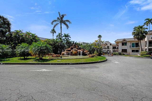 9454 SW 77th Ave S1, Miami, FL 33156