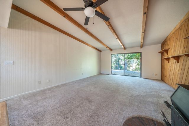 8751 Goldstone Lane, Redding, CA 96001