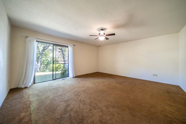 8751 Goldstone Lane, Redding, CA 96001