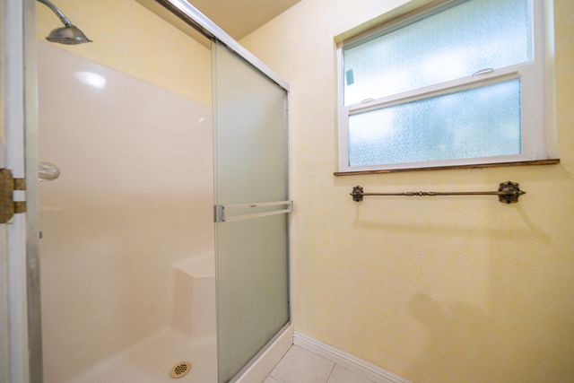 8751 Goldstone Lane, Redding, CA 96001