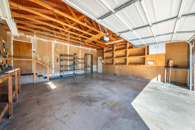 8751 Goldstone Lane, Redding, CA 96001