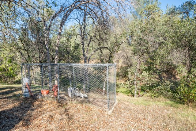 8751 Goldstone Lane, Redding, CA 96001