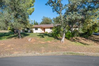 8751 Goldstone Lane, Redding, CA 96001