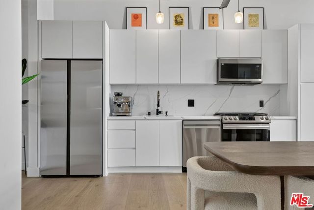 1645 Vine Street 411, Los Angeles, CA 90028