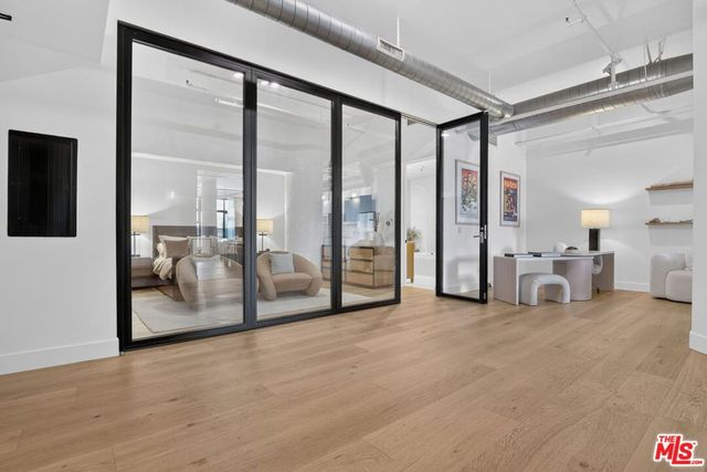 1645 Vine Street 411, Los Angeles, CA 90028