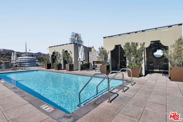 1645 Vine Street 411, Los Angeles, CA 90028
