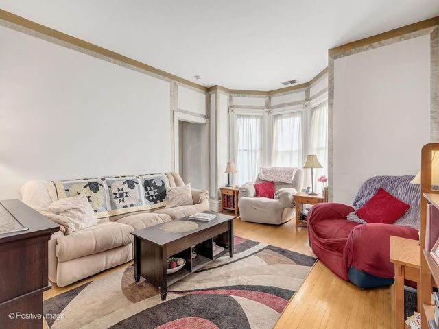 24 N Kensington Avenue, La Grange, IL 60525