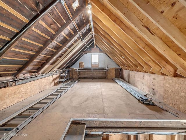 24 N Kensington Avenue, La Grange, IL 60525