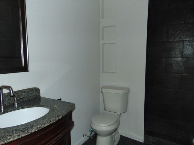 4639 Country Creek 1080, Dallas, TX 75236