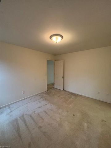 3252 Chelsea Village Circle, Winston-salem, NC 27103