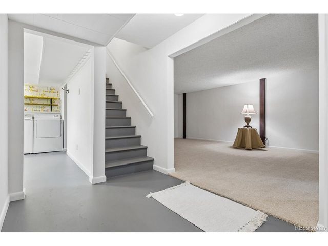 10690 W 8th Pl, Lakewood, CO 80215