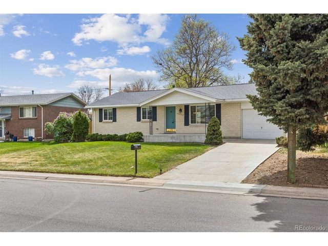 10690 W 8th Pl, Lakewood, CO 80215