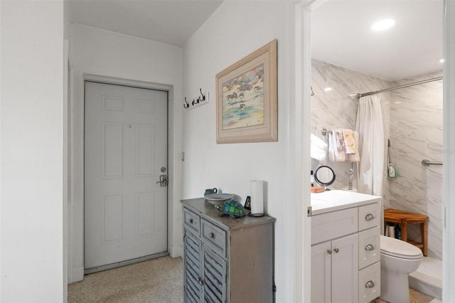 504 67TH AVENUE 7, St Pete Beach, FL 33706