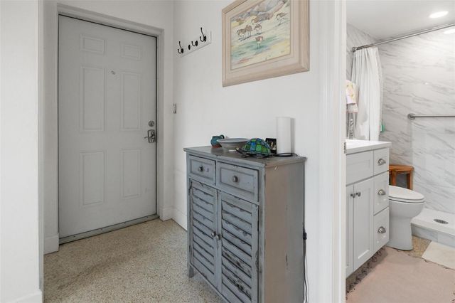 504 67TH AVENUE 7, St Pete Beach, FL 33706