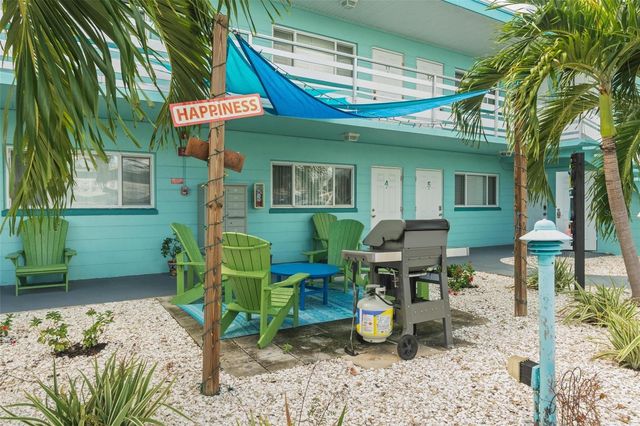 504 67TH AVENUE 7, St Pete Beach, FL 33706