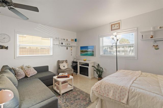 504 67TH AVENUE 7, St Pete Beach, FL 33706