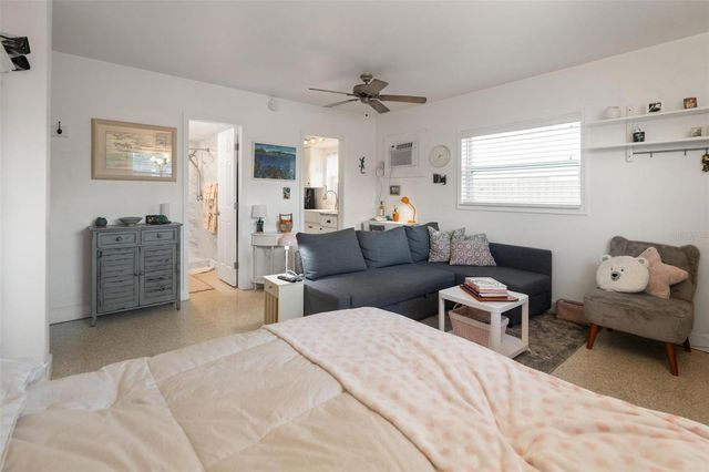 504 67TH AVENUE 7, St Pete Beach, FL 33706
