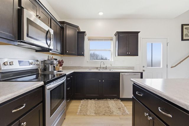 6065 S HUMMINGBIRD LN, Columbia, MO 65201