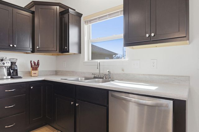 6065 S HUMMINGBIRD LN, Columbia, MO 65201