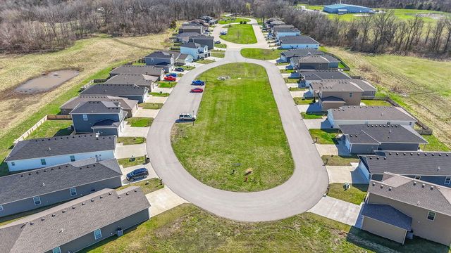 6065 S HUMMINGBIRD LN, Columbia, MO 65201