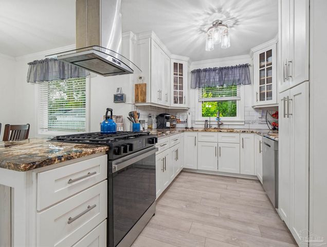 1660 E Cross St, Pensacola, FL 32503
