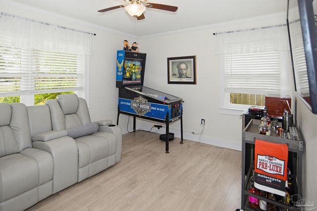 1660 E Cross St, Pensacola, FL 32503