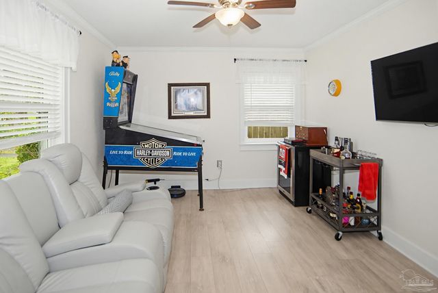 1660 E Cross St, Pensacola, FL 32503
