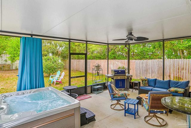 1660 E Cross St, Pensacola, FL 32503