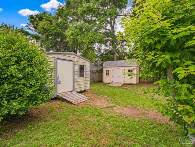 1660 E Cross St, Pensacola, FL 32503