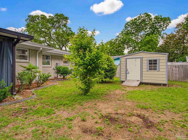 1660 E Cross St, Pensacola, FL 32503