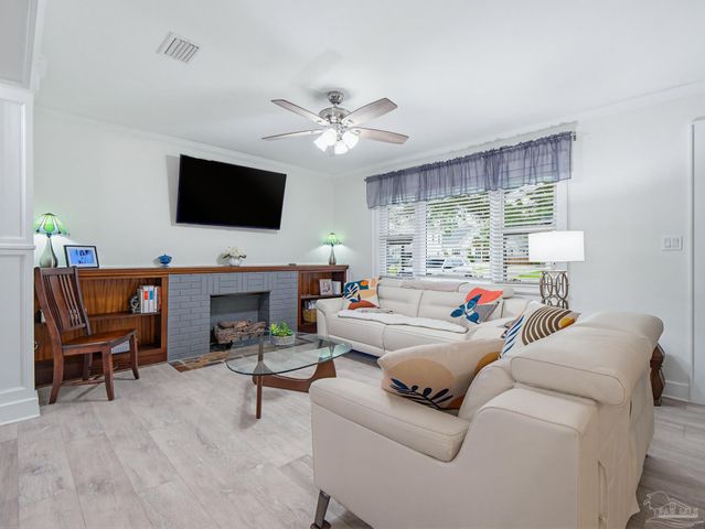 1660 E Cross St, Pensacola, FL 32503