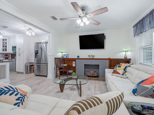 1660 E Cross St, Pensacola, FL 32503