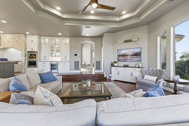 6720 Falcon, San Antonio, TX 78257