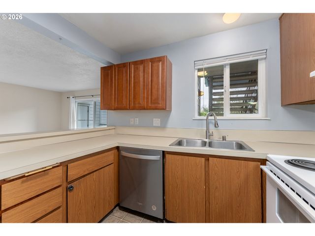 1040 Columbia Ridge Dr 2, Vancouver, WA 98664