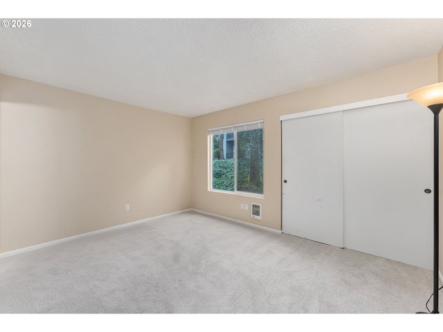 1040 Columbia Ridge Dr 2, Vancouver, WA 98664