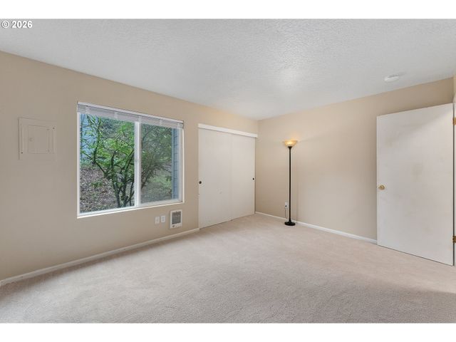 1040 Columbia Ridge Dr 2, Vancouver, WA 98664