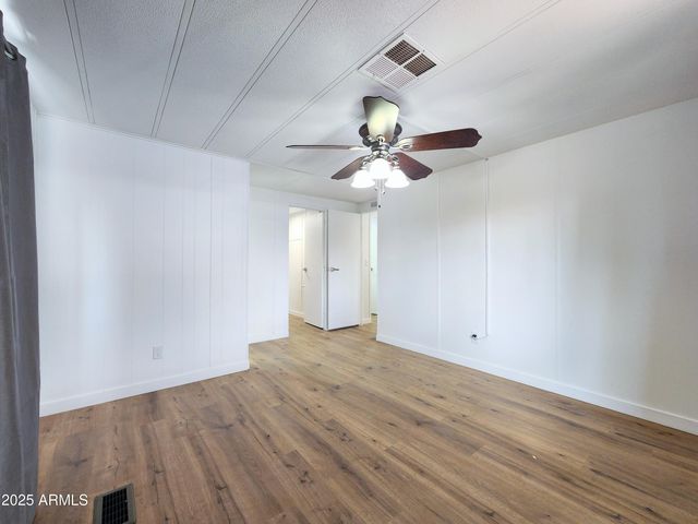 300 S VAL VISTA Drive 218, Mesa, AZ 85204