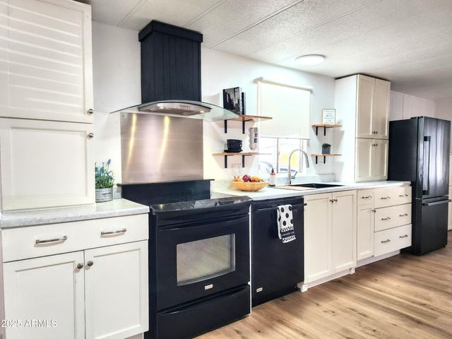 300 S VAL VISTA Drive 218, Mesa, AZ 85204