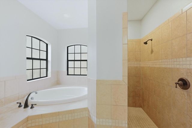 4751 SWEETSHADE DRIVE, Sarasota, FL 34241