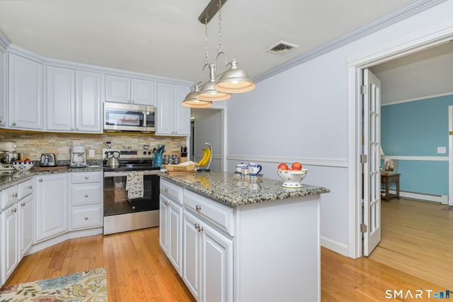 435 West Shepard Avenue, Hamden, CT 06514