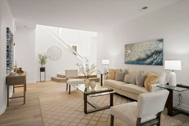 3677 Via Bernardo, Oceanside, CA 92056