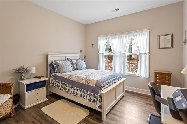 384 E Woodland Drive, Walhalla, SC 29691