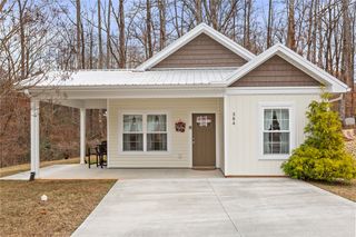 384 E Woodland Drive, Walhalla, SC 29691