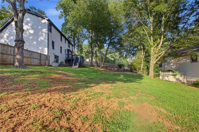 1465 Dallas Circle SW, Marietta, GA 30064