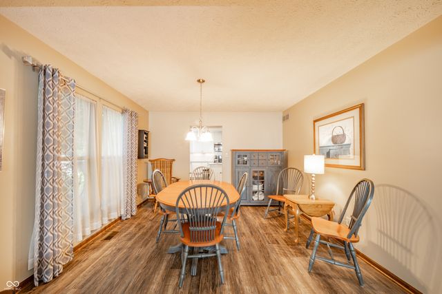 8540 Castle Ridge Lane, Indianapolis, IN 46256