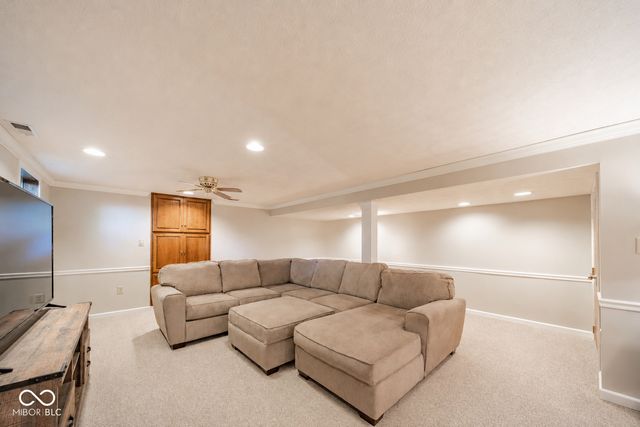 8540 Castle Ridge Lane, Indianapolis, IN 46256