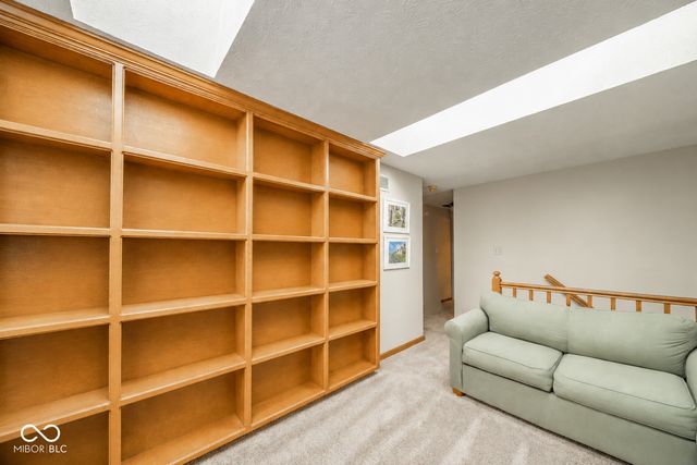 8540 Castle Ridge Lane, Indianapolis, IN 46256